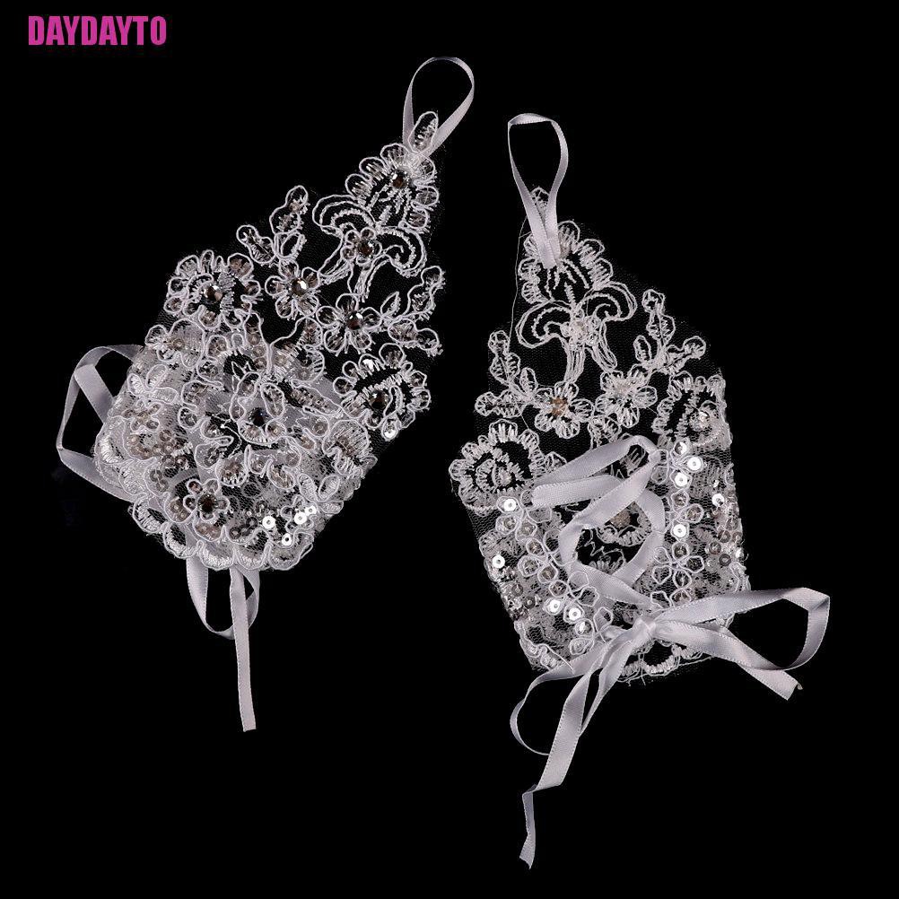 Găng Tay Ren Hoa Ngắn Cho Cô Dâu Ngày Cưới