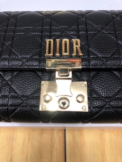 Ví cầm tay DIO size 25 hàng super