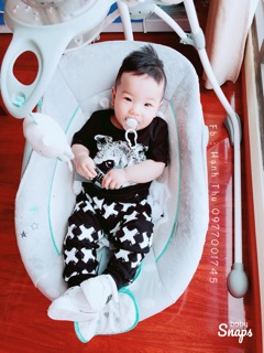 Quần áo cho bé trai