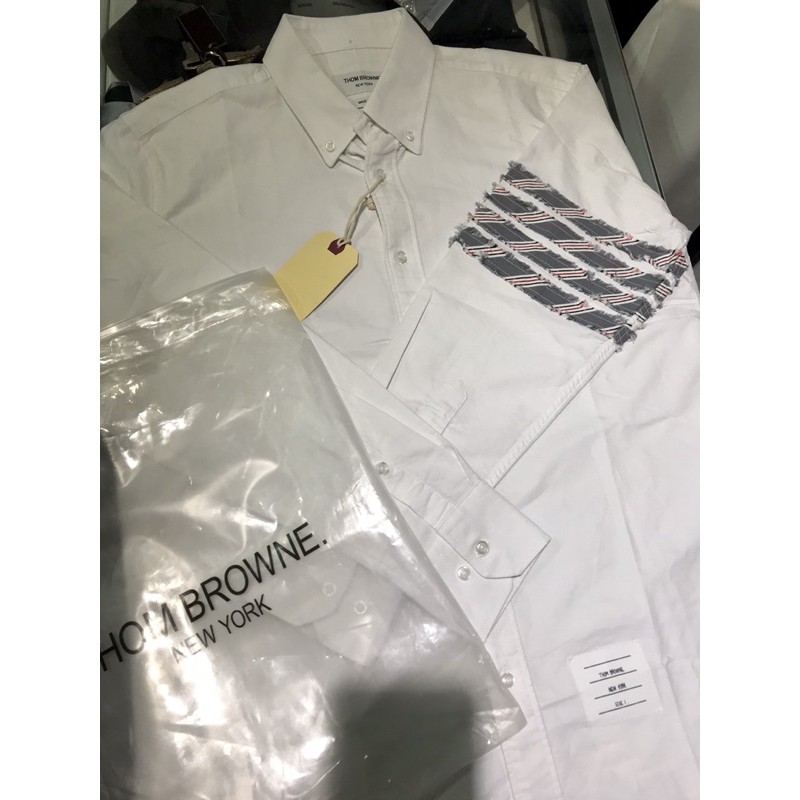 Sơ mi Thom Browne 4 sọc mới