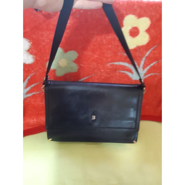 Túi si đeo chéo hiệu Bally
