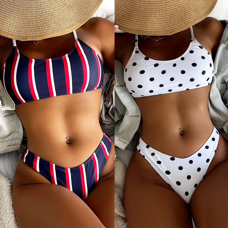 Bikini hai mảnh hoạ tiết chấm bi