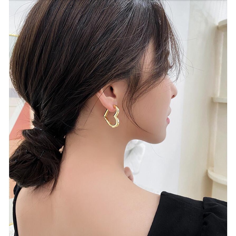 Khuyên Tai Vàng Tình Yêu Hàn Quốc Mới