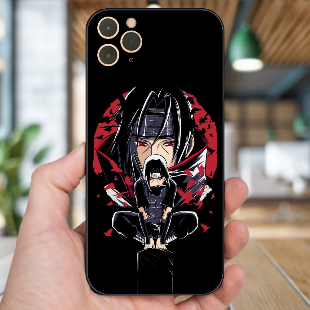 Ốp lưng iPhone 11 Pro Max dẻo đen cạnh vuông in hình Uchiha Itachi Naruto