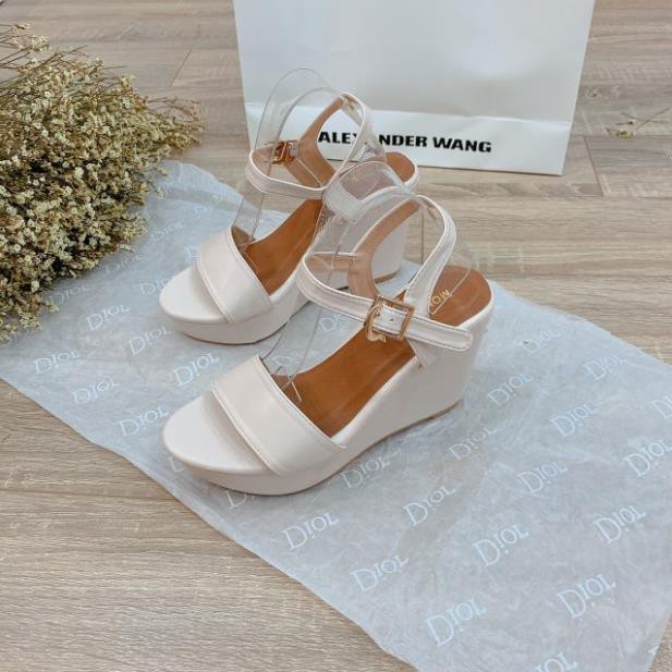 Xả Hót- H(ẢNH THẬT) Sandal Xuồng Trắng 9p Da Mềm Êm No Box Xịn 2020 : - new2020 ⁹ * "