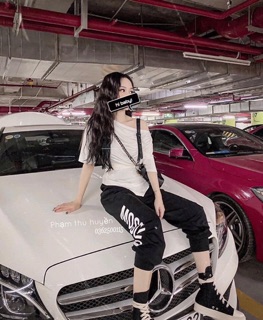 Áo thun nữ lệch vai hot hit