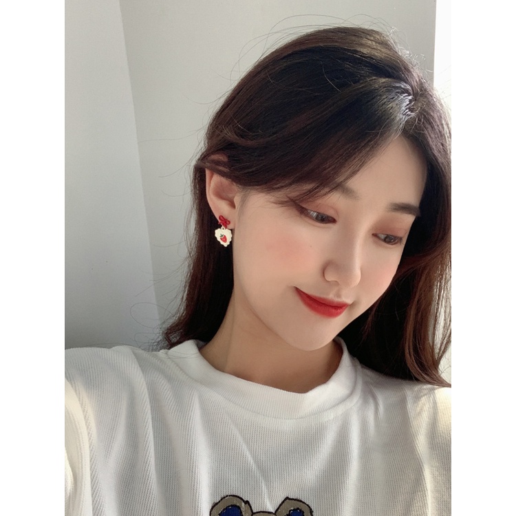 Hoa tai cho bé hình dâu xinh xắn