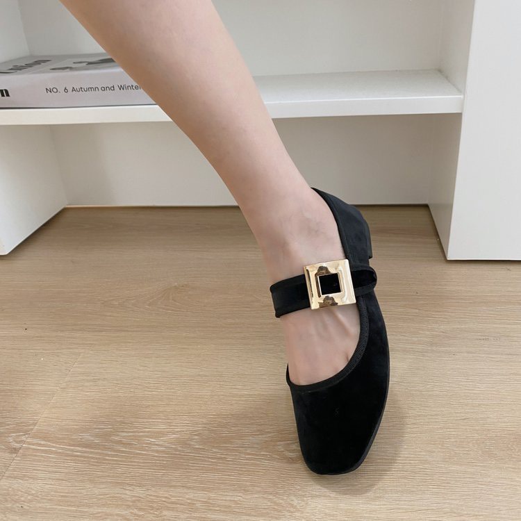 Giày búp bê đen nhung mũi tròn móc vuông mạ cực xinh