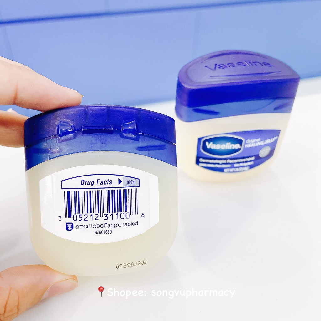 Sáp Dưỡng Ẩm Đa Năng Vaseline Pure Petrolium Jelly 49g