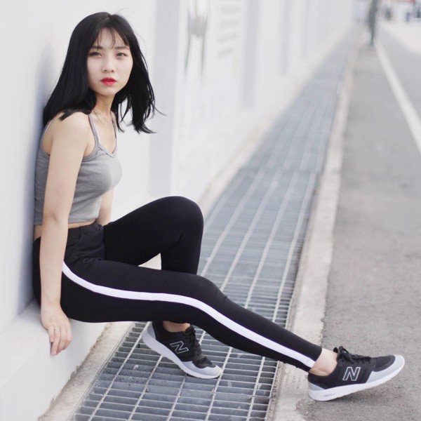 Quần Legging Nữ Borip Đen 1 Sọc Trắng Hàng VNXK Chính Hãng AGE2X.
