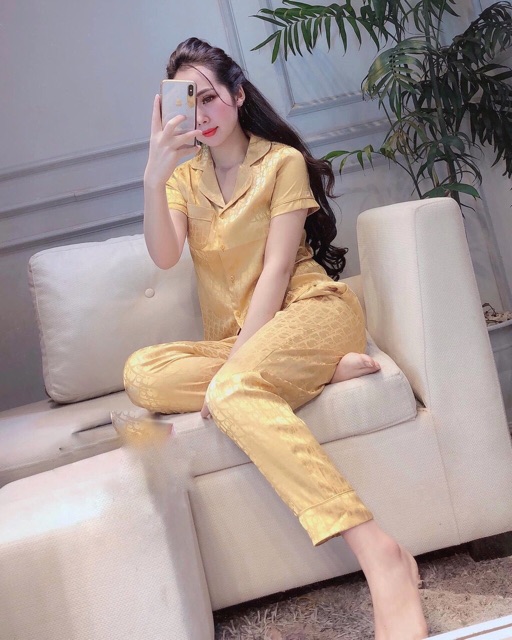 [VIDEO TỰ QUAY] Bộ ngủ lụa gấm hoạ tiết hot | BigBuy360 - bigbuy360.vn