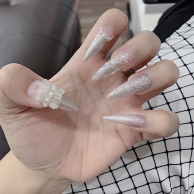 Nailbox Nuna Móng Tay Giả Kèm Phụ Kiện Thiết Kế Charm Nơ Lấp Lánh Mắt Mèo