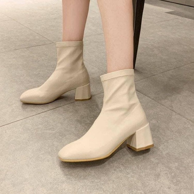 BOOT VỀ TRẢ KHÁCH