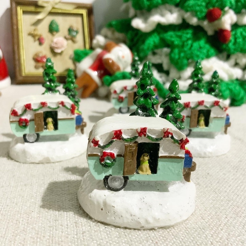 Tượng Noel ngôi nhà