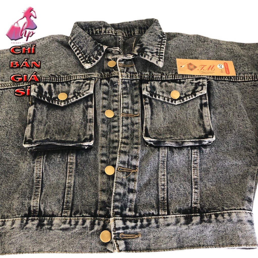 áo khoác jeans nữ form lửng cao cấp tay dài phối túi hộp màu muối tiêu cổ bẻ mẫu mới thời trang 2021