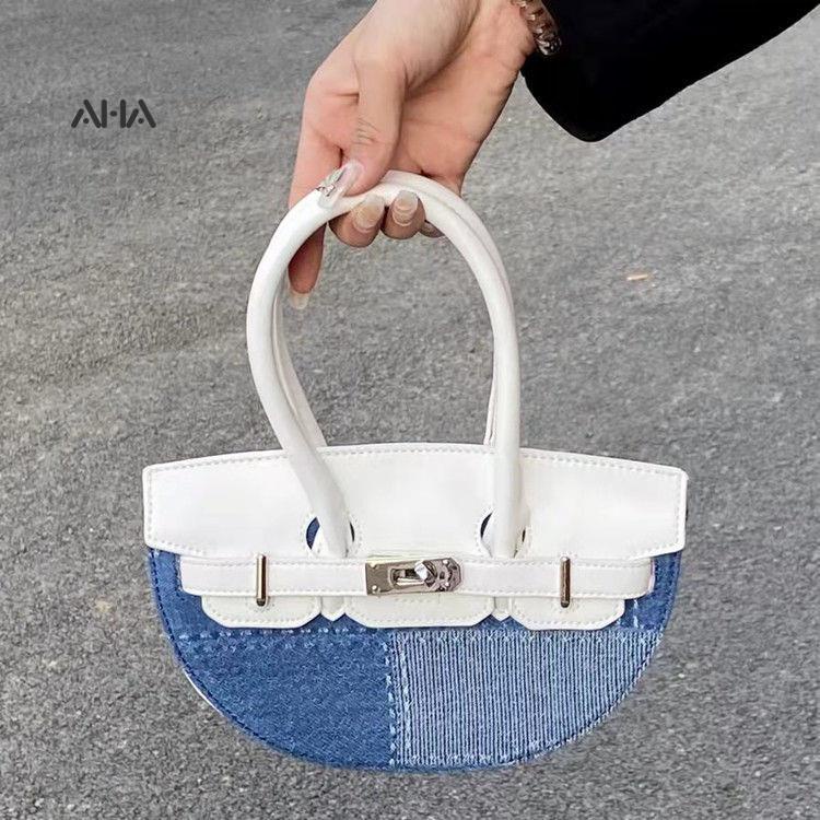 Túi xách denim AHA official nửa hình bán nguyệt có khóa thời trang cá tính dễ phối đồ cho nữ