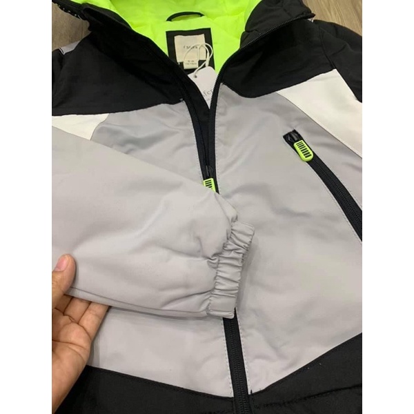 Áo khoác S.f.e.r.a dư xịn bé trai