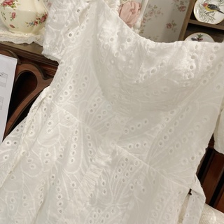 ĐẦM KATE THÊU TAY BỒNG BUỘC EO
