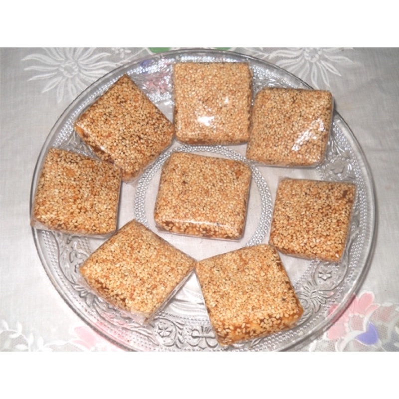 BỊCH 250GRAM🔥 KẸO MÈ XỬNG🔥 THƠM NGON DẺO MỀM🔥ĐẶC SẢN CỐ ĐÔ HUẾ