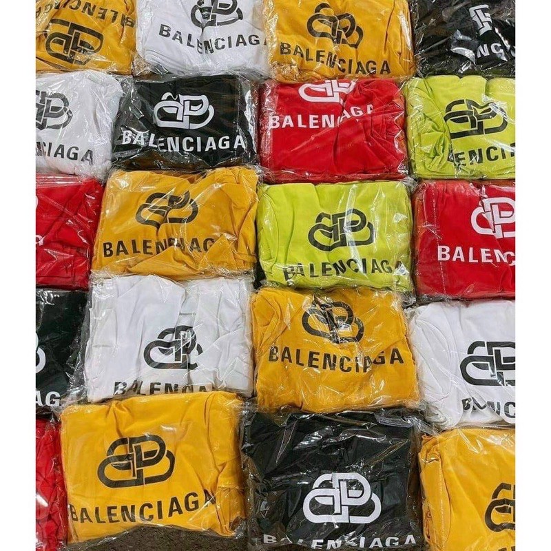 Áo kiểu croptop cổ lọ body in chữ trước ngực hot hit , chất thun bozip mềm mịn