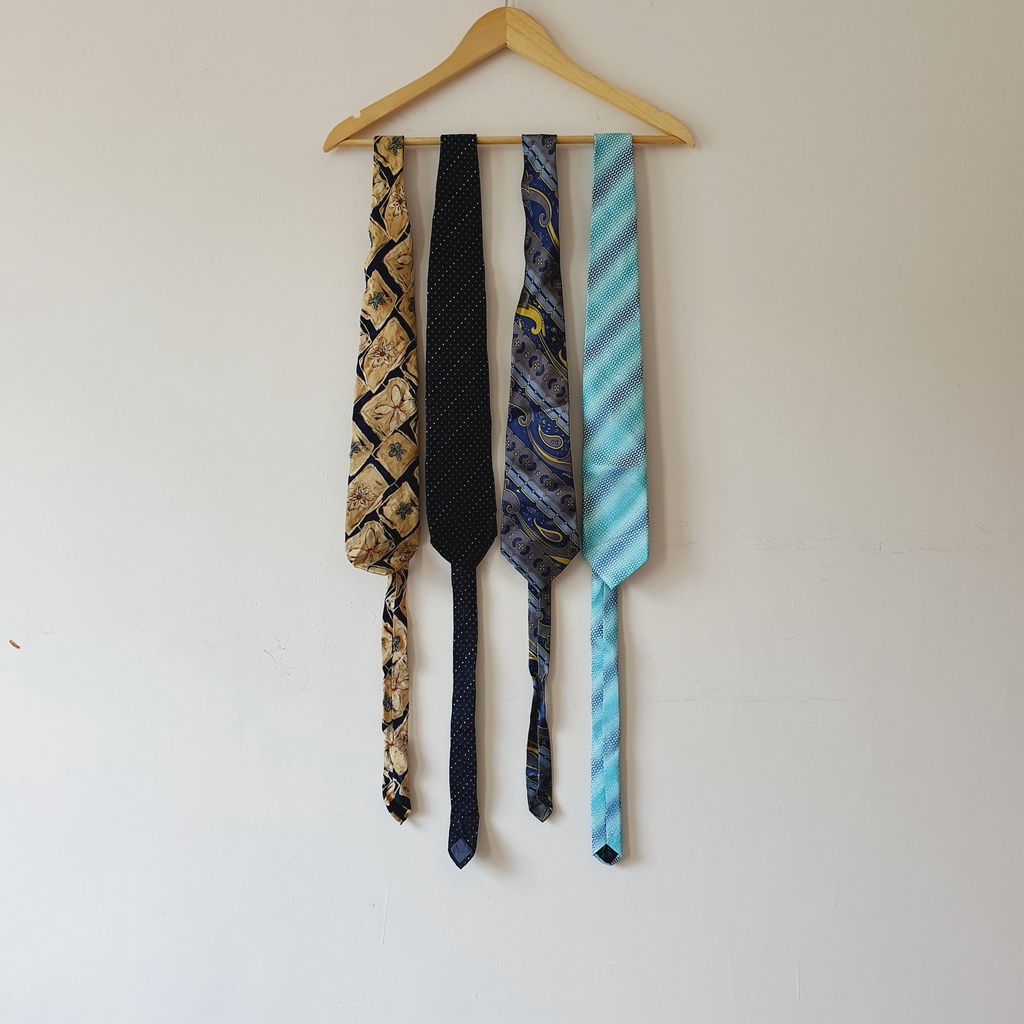 Cà vạt vintage Nhật - em và nắng