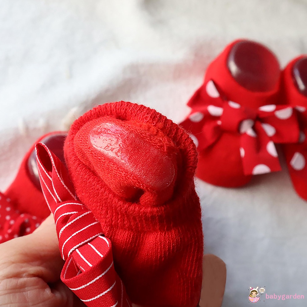 Vớ em bé chống trượt thiết kế xinh xắn nhiều họa tiết tùy chọn