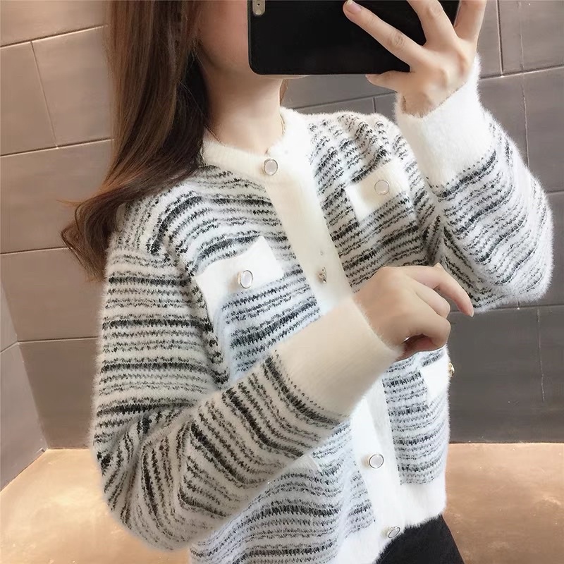 Áo khoác cadigan lông thỏ kẻ sọc dáng ngắn