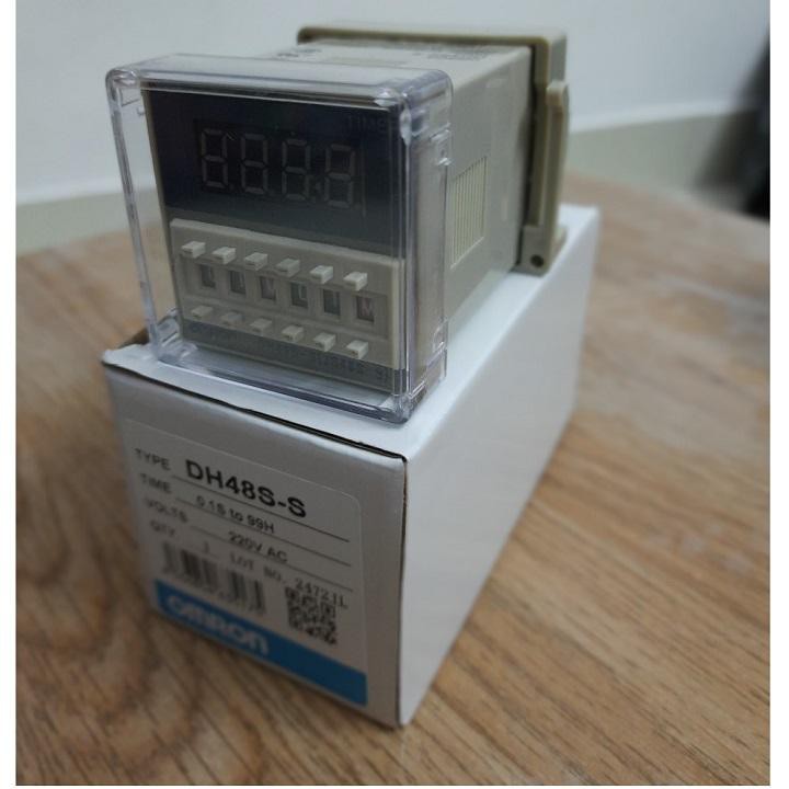 Đồng hồ hẹn giờ timer thời gian OMRON DH48S-S kèm đế