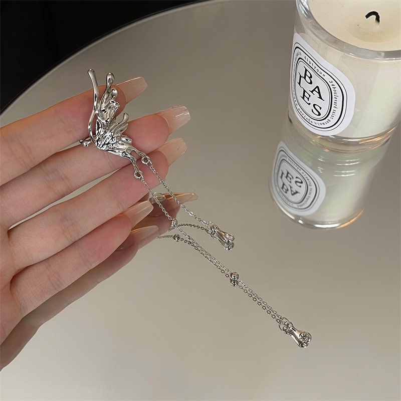 Khuyên tai kẹp vành một bên không bấm lỗ K019 bằng hợp kim mạ bạc hình cánh bướm dáng dài Leous Accessories