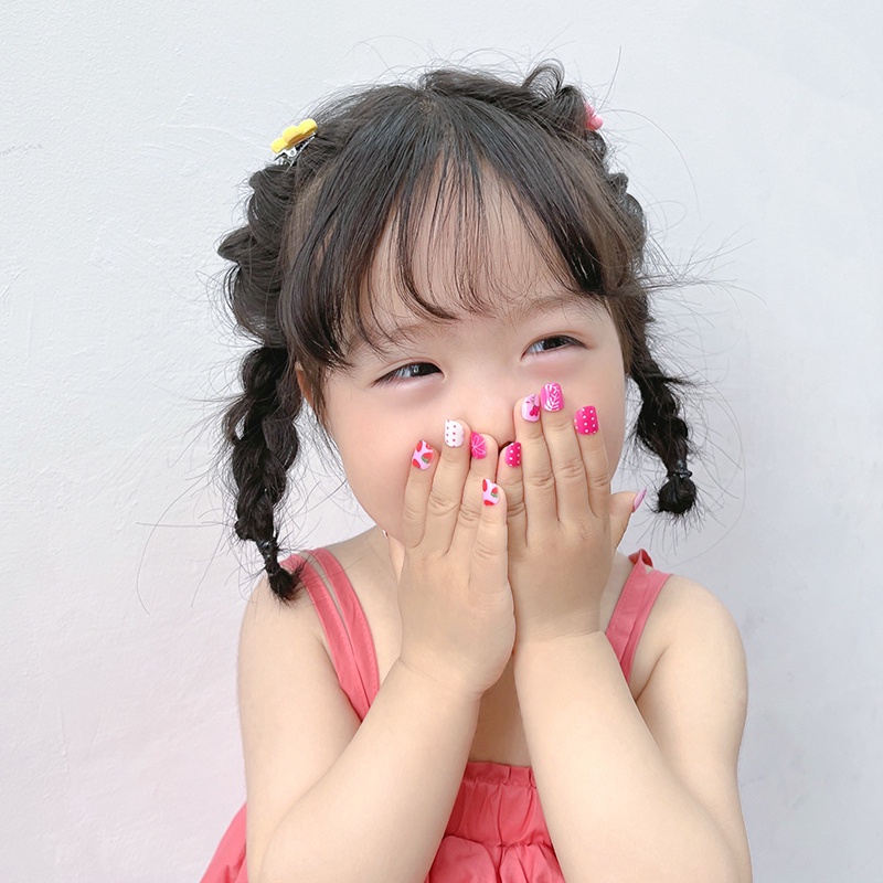 Miếng Dán Móng Tay Giả Màu Kẹo Ngọt Họa Tiết Hoạt Hình Dễ Tháo Rời Có Thể Tái Sử Dụng Cho Bé Gái