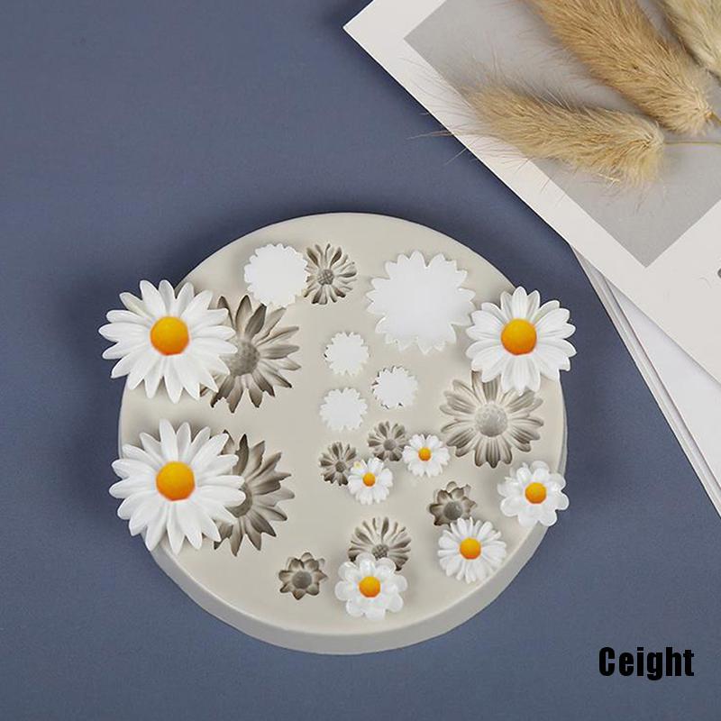 Khuôn Silicone Làm Bánh Hình Hoa Cúc Xinh Xắn