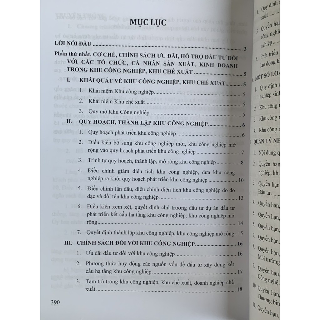 Sách - Cơ chế, chính sách ưu đãi áp dụng cho các doanh nghiệp trong khu công nghiệp, khu kinh tế, khu công nghệ cao
