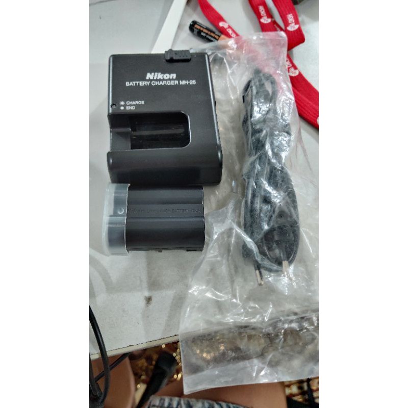 Nikon EN-EL15 + MH-25 Charger chính hãng