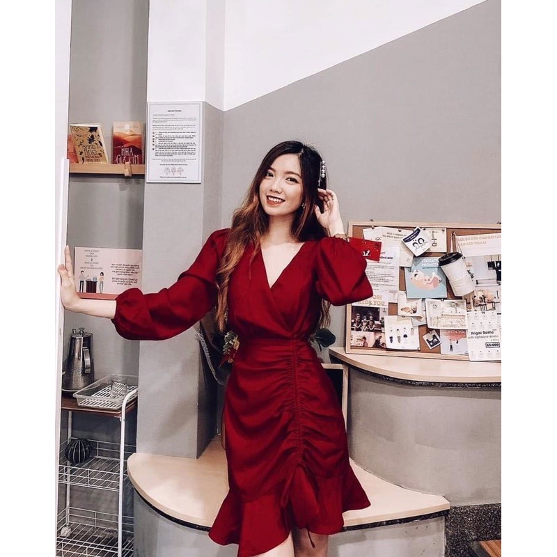 Đầm trắng đuôi cá dây rút tay dài siêu xinh | BigBuy360 - bigbuy360.vn