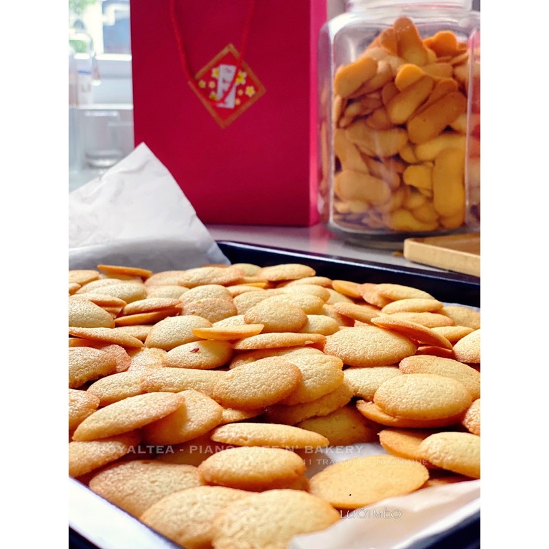 Hộp bánh tết cookie handmade siêu ngon Mèo Thần Tài 400gr | BigBuy360 - bigbuy360.vn