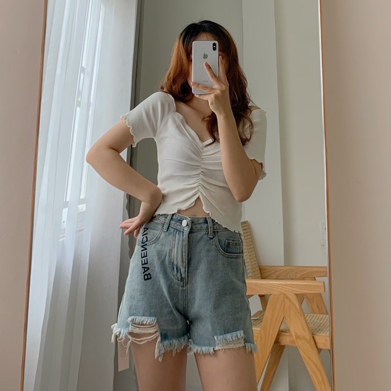 Áo crotop trễ vai