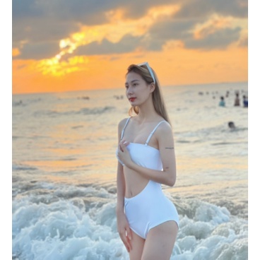 Sét bikini nữ liền thân màu trắng cổ yếm cut out KONKUN MS32