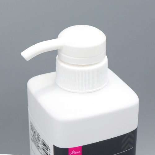 Daiso Bình chiết xà phòng màu trắng 600ml