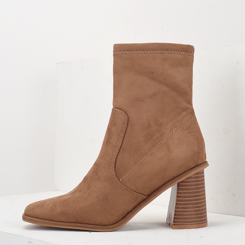 Boots da lộn xuất uk