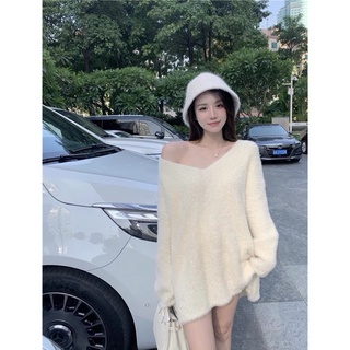 Áo len lông mịn cổ V dáng váy