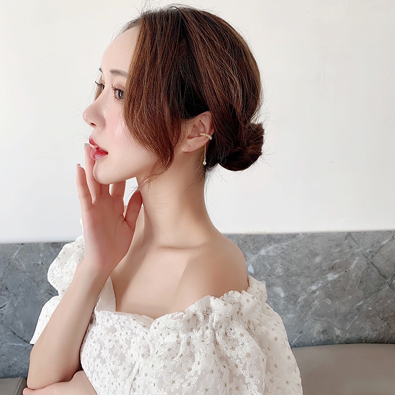Khuyên kẹp vành tai OIMG phối ngọc trai sành điệu cho phái nữ
