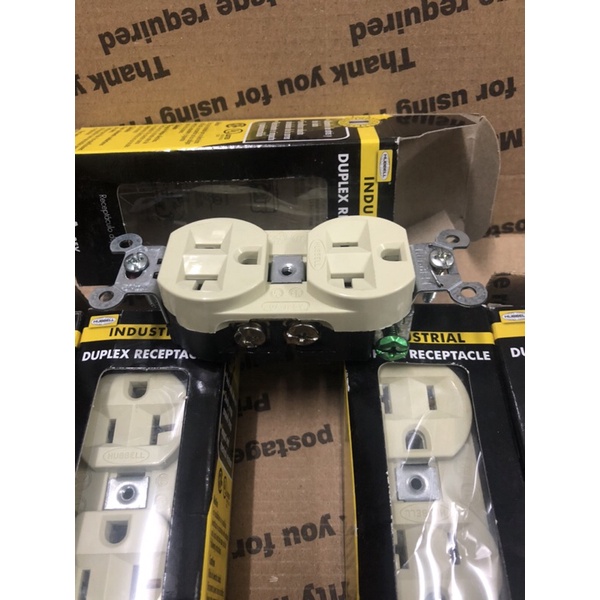 Ổ cắm điện Hubbell 5362IZ