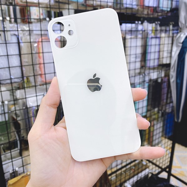 Lưng iPhone 11 (Cam lớn)