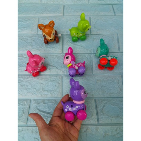 Chú thỏ chạy dây cót cực yêu