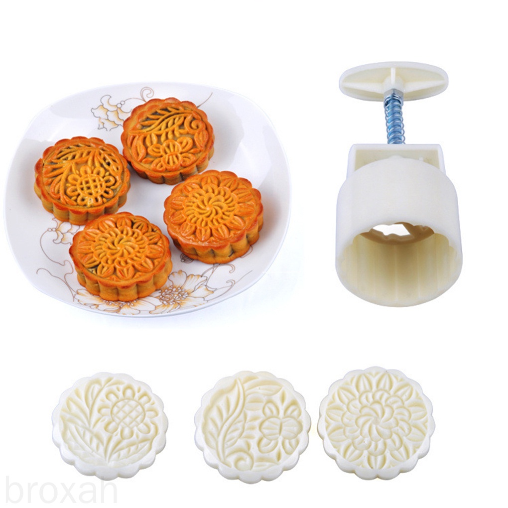Khuôn ép tạo hình bánh trung thu bằng tay tiện dụng