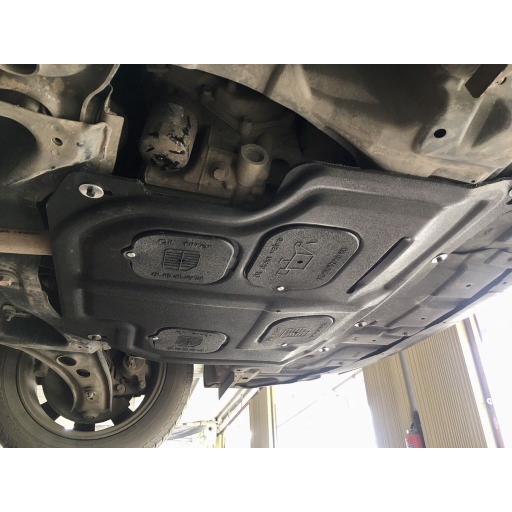 Chắn bùn gầm động cơ cho Toyota Vios- 2008-2023. Chất liệu Thép dập 3D + Nhựa ABS