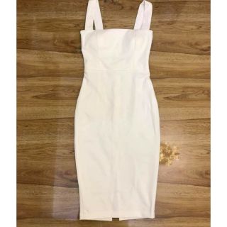 Đầm body 2 dây bản lớn