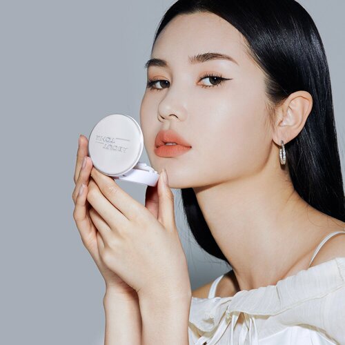 (Mẫu Mới) Phấn Phủ Nén Kiềm Dầu Và Ráo Nền Eglips About Tone Sebum Cut Powder Pact 9g