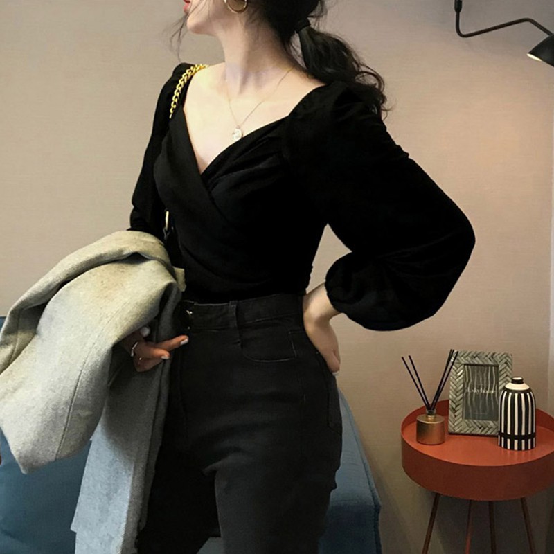 Áo Nhung Xếp Ly Tay Phồng Cổ Chữ V Phong Cách Retro Hàn Quốc Có 2 Màu Lựa Chọn | BigBuy360 - bigbuy360.vn