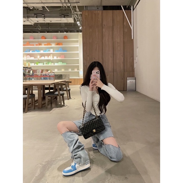 Quần jeans lưng cao ống rộng đứng from ống quần dài trên dưới 100cm màu xanh nhạt